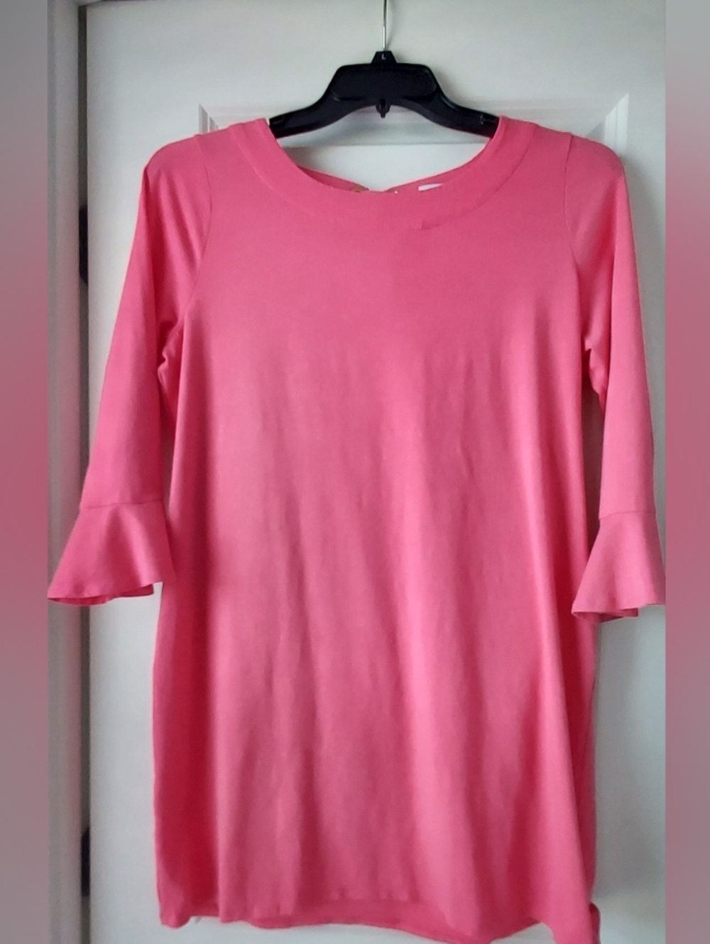 Crown And Ivy Salmon Peach Tunic Blouse Large 3/4 Bell Sleeve Tie Neck Back Soft